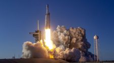 SpaceX launches its Falcon Heavy for the Arabsat-6A mission.