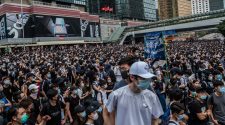 Hong Kong Protests: Council Delays Debate on Extradition Law