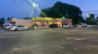 Waffle House robbed on Airport Blvd. in Mobile – WKRG