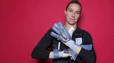 Women's World Cup: Men and women keepers 'should train together'