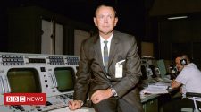 Chris Kraft: Key Apollo 11 director dies days after anniversary