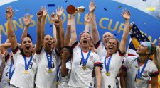 Women's World Cup winners paint Donald Trump into corner