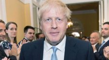 Boris Johnson told off for breaking royal protocol just minutes after stepping into No10 | Royal | News