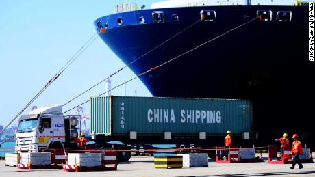 The global economy just dodged another bullet. But the US-China trade truce won&#39;t fix it 