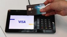 Hackers Can Break Your Credit Card's £30 Contactless Limit