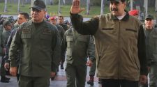 Maduro displays military power in Independence Day celebration