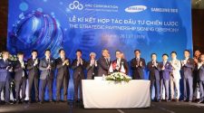 The strategic investment contract in technology in Vietnam signed between Samsung SDS and CMC Corporation