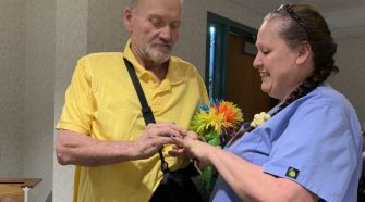 Couple gets married at Paducah hospital as groom's health declines