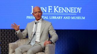 Jeff Bezos sells Amazon stock worth $2.8 billion last week