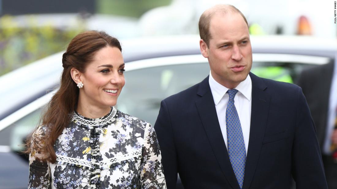 William and Kate take budget flight after Harry and Meghan slammed over private jets