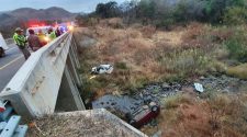 BREAKING NEWS: Crash on R40 claims three lives