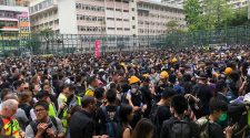 Hong Kong protesters swarm Mong Kok: Live updates