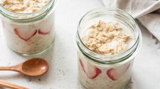 Is Eating Raw Oats Healthy? Nutrition, Benefits, and Uses