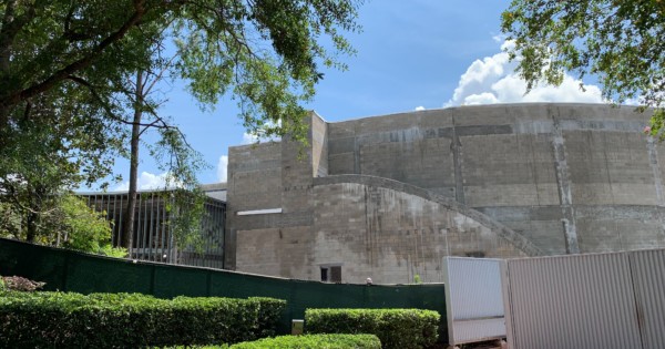 PHOTOS: Scaffolding Down at Future World Space Restaurant in Epcot, Revealing Partially Finished Building Facade