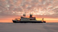 Climate change: Arctic expedition to drift in sea-ice for a year