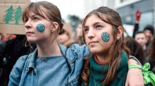 More than 100,000 have gathered in Melbourne, Australia, as the world begins climate demonstrations