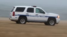 People Throws Rocks, Bottles At Police Breaking Up Large Crowd In Ocean City, Md., Police Say – CBS Baltimore