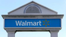 Walmart says gun-sales change is not a concession to Second Amendment foes