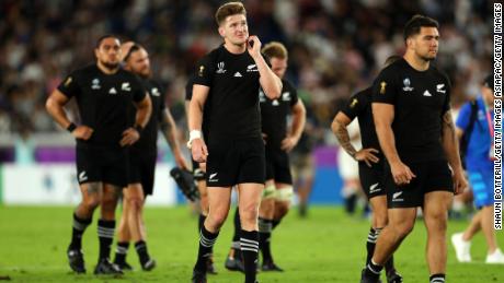 The All Blacks were powerless to stop a dominant England team.