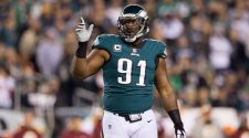 Eagles player Fletcher Cox calls 911 as man allegedly attempts to break into his home: 'You have to hurry up'