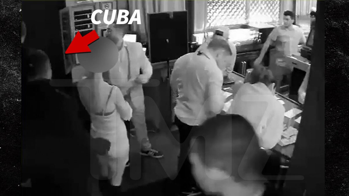 Cuba Gooding Jr. Touches Accuser's Butt on Security Vid, But No Clear 'Pinch'