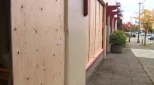 Man accused of breaking 13 windows at 7 downtown Olympia businesses