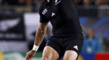 Stephen Donald was hailed as the player that won the World Cup for New Zealand in 2011