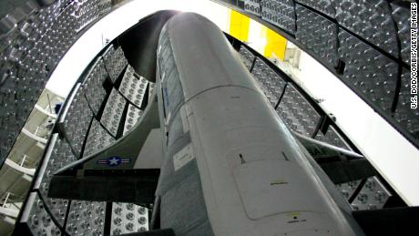 Air Force&#39;s mysterious X-37B spacecraft sets new record for time in space
