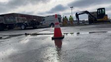 Crews work to repair water main break in Boardman shopping plaza