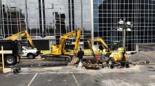 Crews work to repair water main break in downtown Pittsburgh