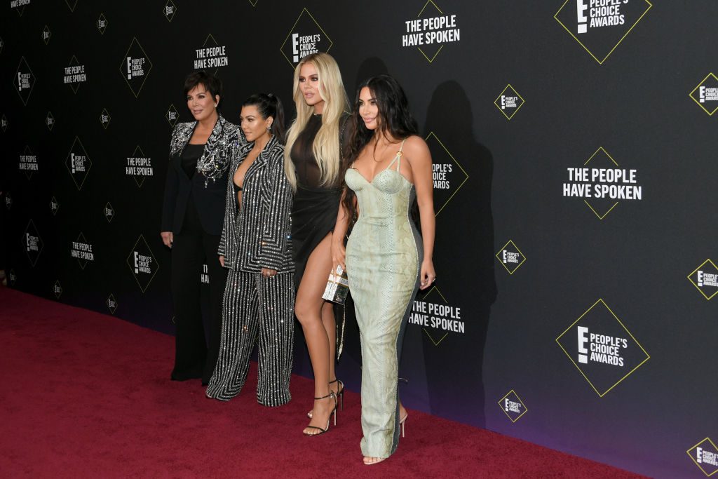 (L-R): Kris Jenner, Kourtney Kardashian, Khloé Kardashian, and Kim Kardashian