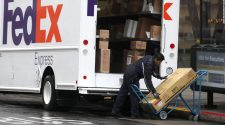 FedEx stock falls nearly 7% amid ongoing business challenges