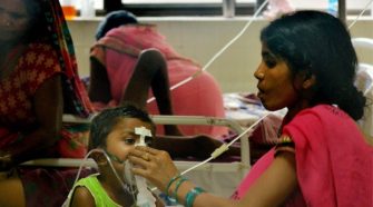 Children receive treatment in the Encephalitis  Ward at the Baba Raghav Das Medical College Hospital where over 60 children have died over the past one week, in Gorakhpur district. (Photo: PTI)