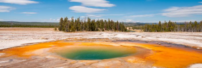 <span class="caption">Bacteria living in harsh conditions like this geothermal basin in Yellowstone National Park provide clues about habitable zones on other planets.</span> <span class="attribution"><a class="link rapid-noclick-resp" href="https://www.shutterstock.com/image-photo/scenic-view-colorful-geothermal-basin-yellowstone-174313916" rel="nofollow noopener" target="_blank" data-ylk="slk:1tomm/Shutterstock.com">1tomm/Shutterstock.com</a></span>