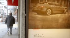 U.S. senator slams Tesla's 'misleading' name for Autopilot driver assistance system