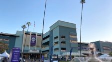 Horse euthanized after breaking down in race at Santa Anita – San Gabriel Valley Tribune