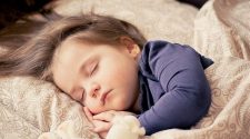 Could Shallower Brain Waves Underlie Sleep Difficulties in Autism?