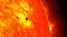 How can the solar cycle threaten technology on Earth?