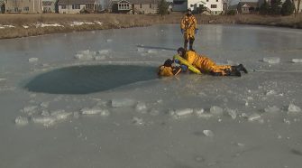 Davenport firefighters break through ice for rescue training