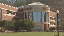McCallie to remain open during spring break for Chinese boarding students amid coronavirus - WRCBtv.com