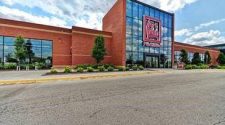 BREAKING: Art Van Furniture liquidating all company-owned stores in Michigan | News