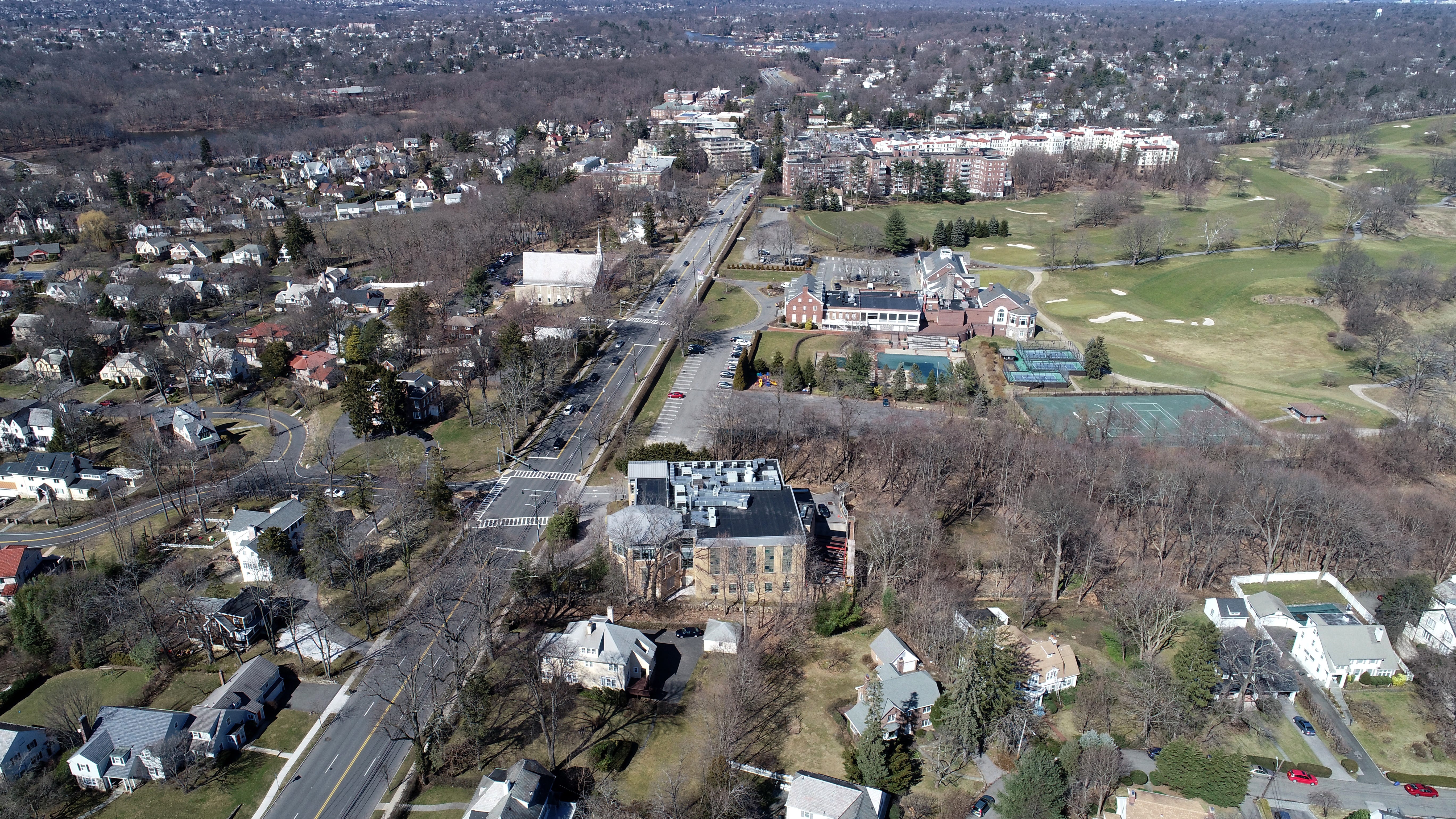Young Israel of New Rochelle, bottom, and Wykagyl Country Club on Norrth Ave. in New Rochelle March 4, 2020.
