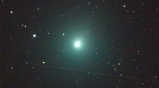 Possible superstar comet Atlas looks like it's breaking up already
