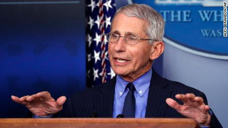 Trump disagrees with Fauci on US testing capacity