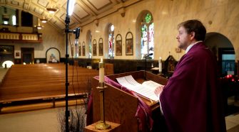 Technology helps churches stay connected, celebrate Easter during coronavirus