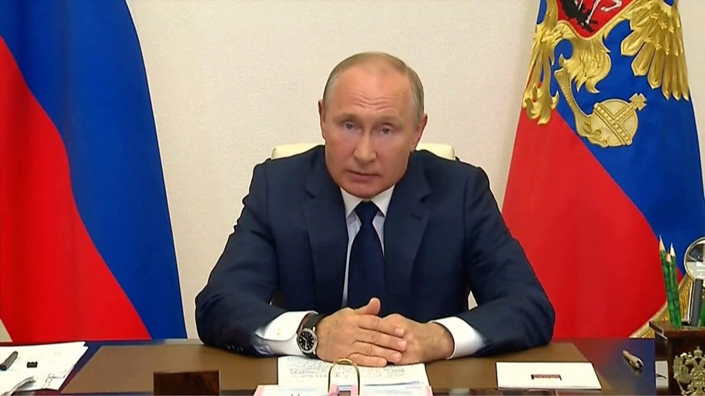 Coronavirus: Is Putin rushing Russia out of lockdown?