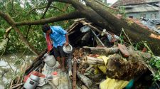 India and Bangladesh: As Cyclone Amphan heaps misery on coronavirus-hit communities thousands are left homeless