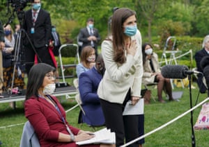 CNN correspondent Kaitlan Collins, center, tries to ask a question on the heels of Donald Trump’s exchange with CBS News correspondent Weija Jiang, left.