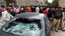 Pakistan Stock Exchange: Mulitple dead after gunmen storm PSX in Karachi
