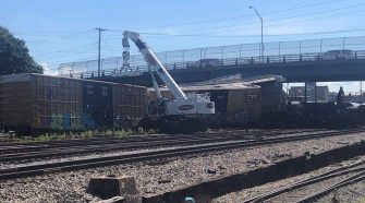 Train derailed in downtown Roanoke under 5th Street bridge